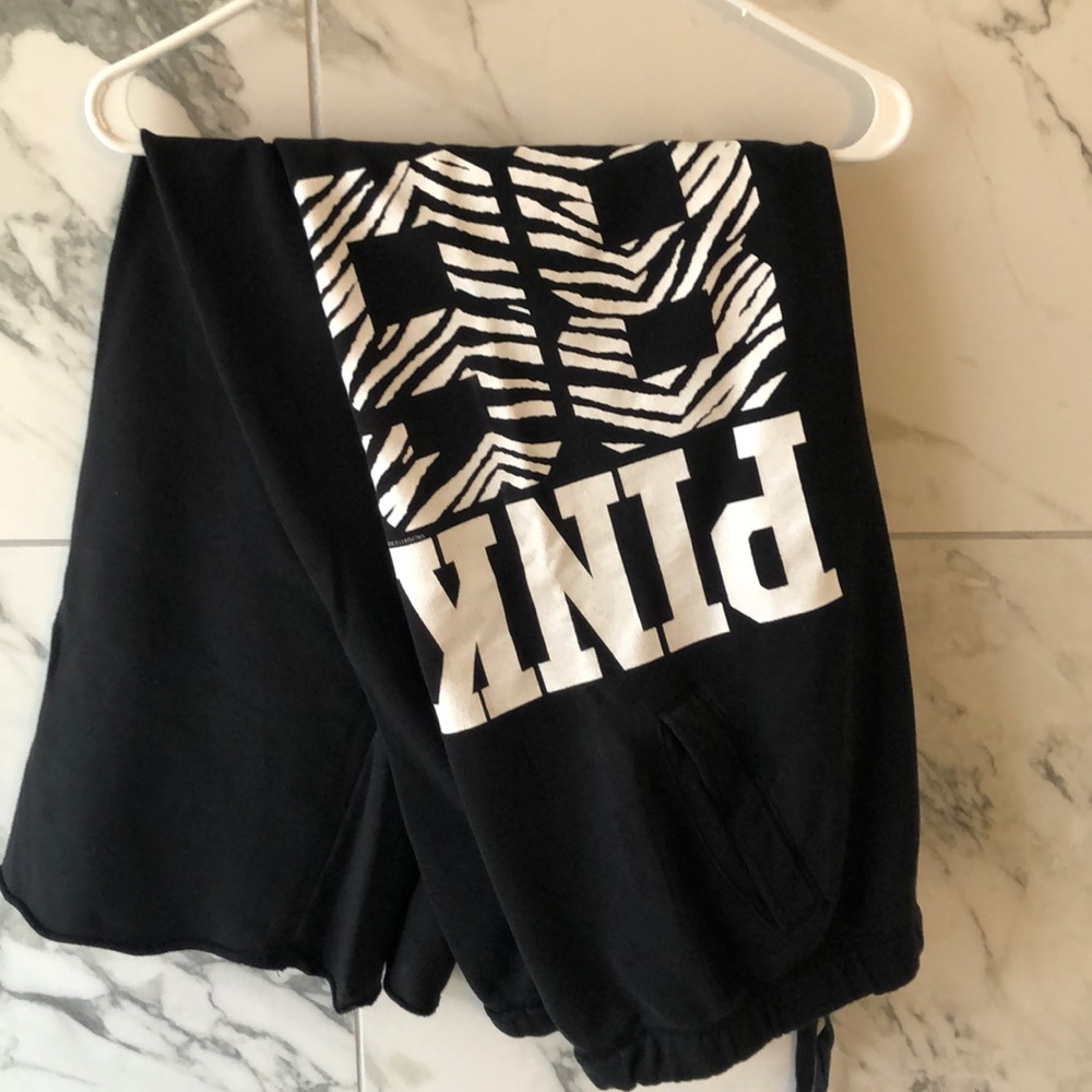 VS Pink-large black sweatpants